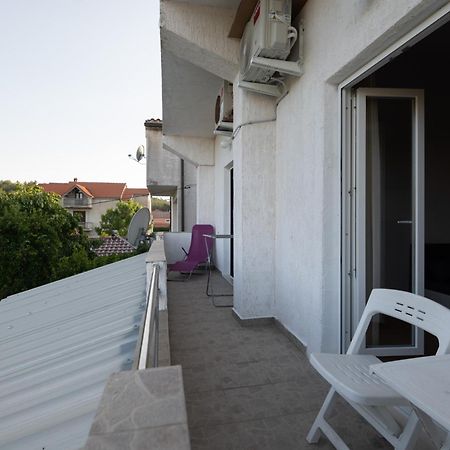 Marina'S Apartments Ražanac Cameră foto